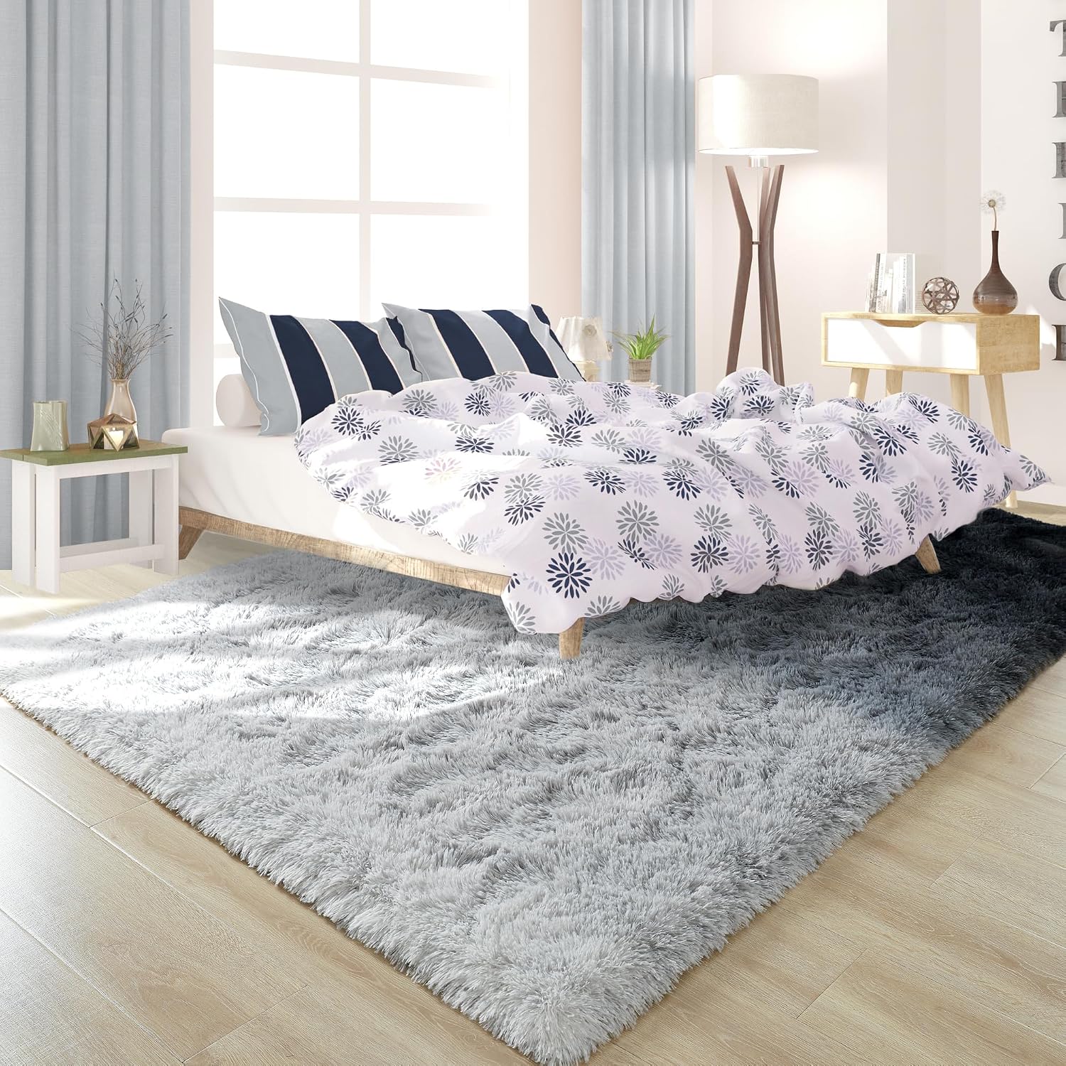 Noahas Fluffy Rainbow Rug for Girls Bedroom, Shaggy Area Rugs for Kids Playroom Kawaii Fuzzy Girls Room Decor Carpets for Nursery Baby, Cute Teenage Room Decorations, 3 x 5 Feet